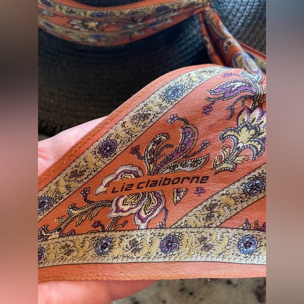 Black Straw Hat with paisley vintage 100% silk Liz Claiborne scarf size S/M - Picture 5 of 8
